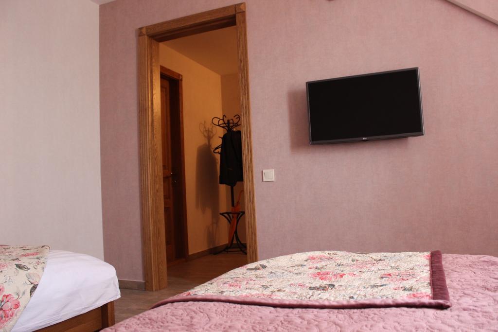 Barin House Hotel Sumî Exterior foto