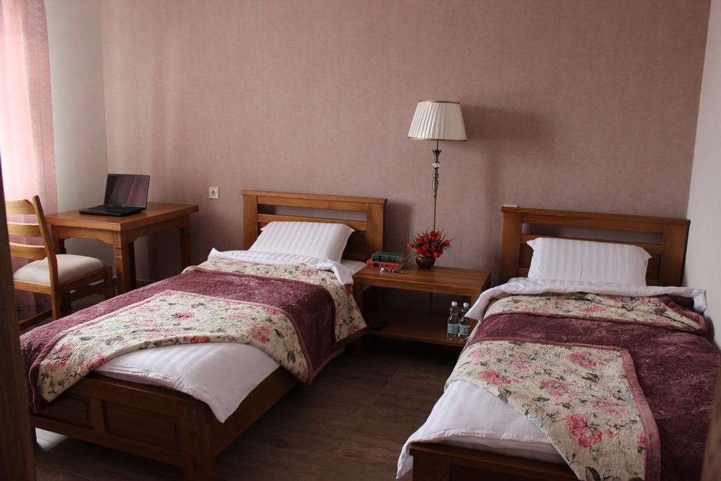 Barin House Hotel Sumî Exterior foto